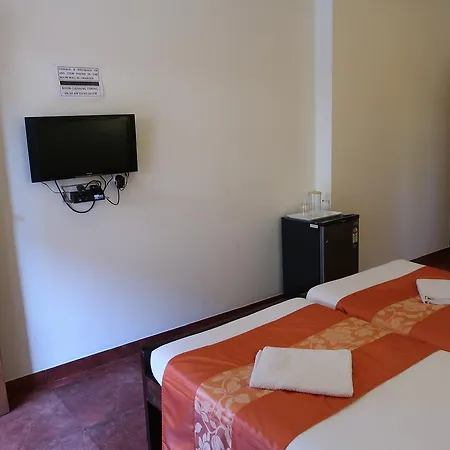 Hotel Celi Calangute Exterior photo