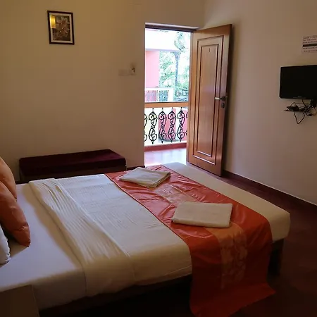 Hotel Celi Calangute Exterior photo